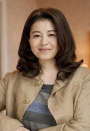 石田えり