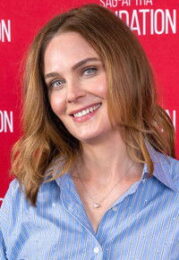 Emily Deschanel