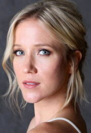 Jessy Schram