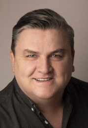 Simon Delaney