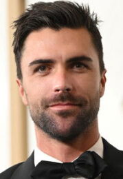 Tyler Stanaland