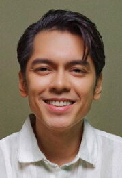 Carlo Aquino