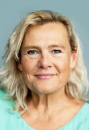 Ella Kenion
