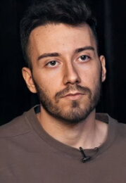 Enes Batur
