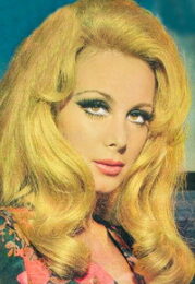 Filiz Akın