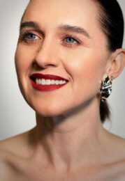 Lena Hall