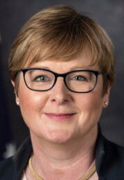 Linda Reynolds