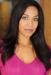 Lucia Walters