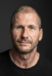 Stefan Larsson