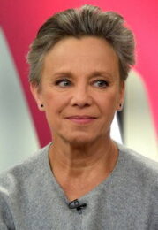 Szirtes Ági