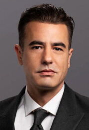 Tayanç Ayaydın