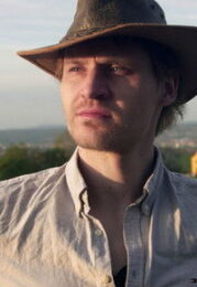 Tom Pilath
